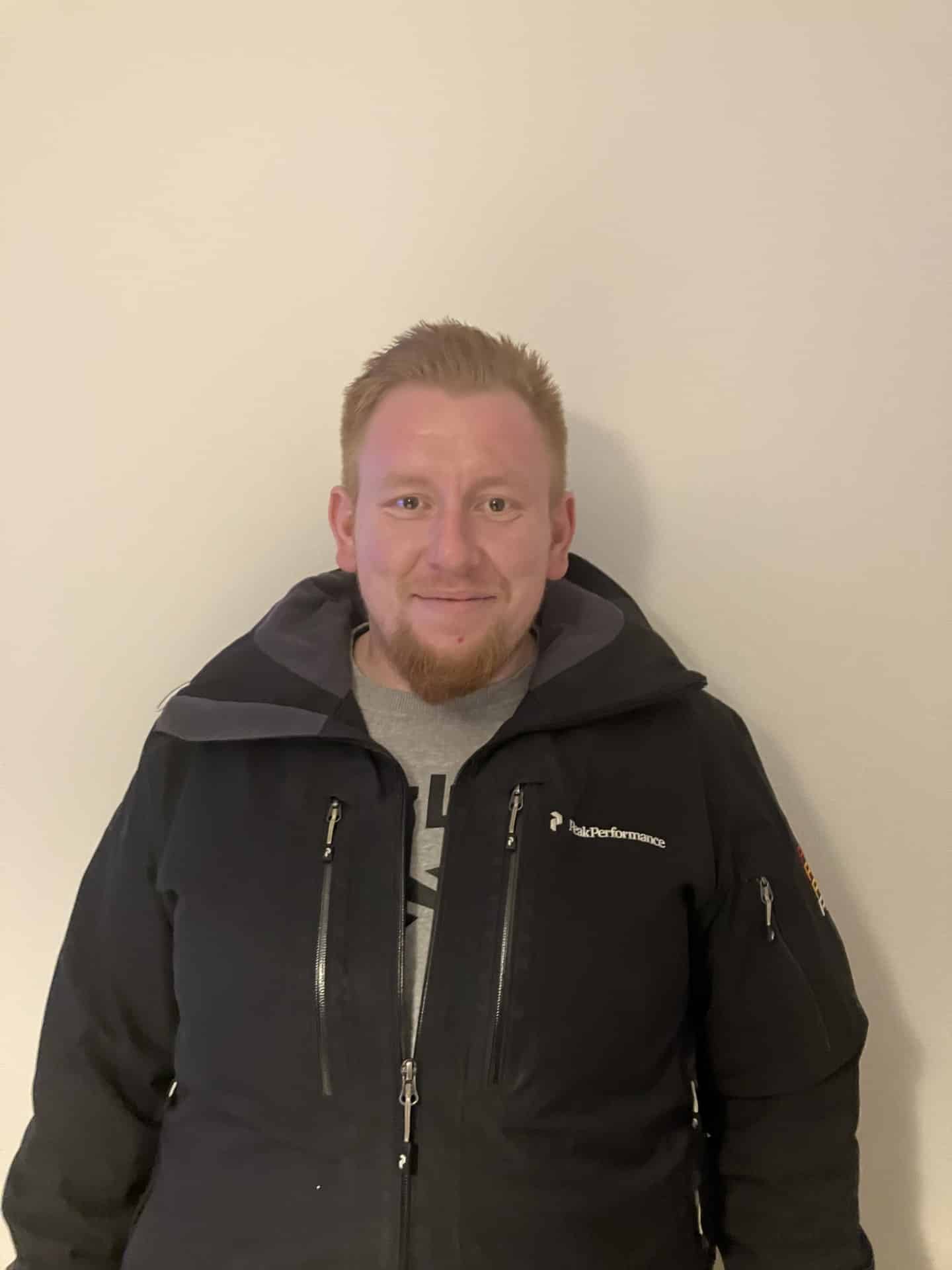 Indehaver og montør